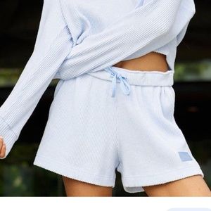 ALO muse short in blue skies